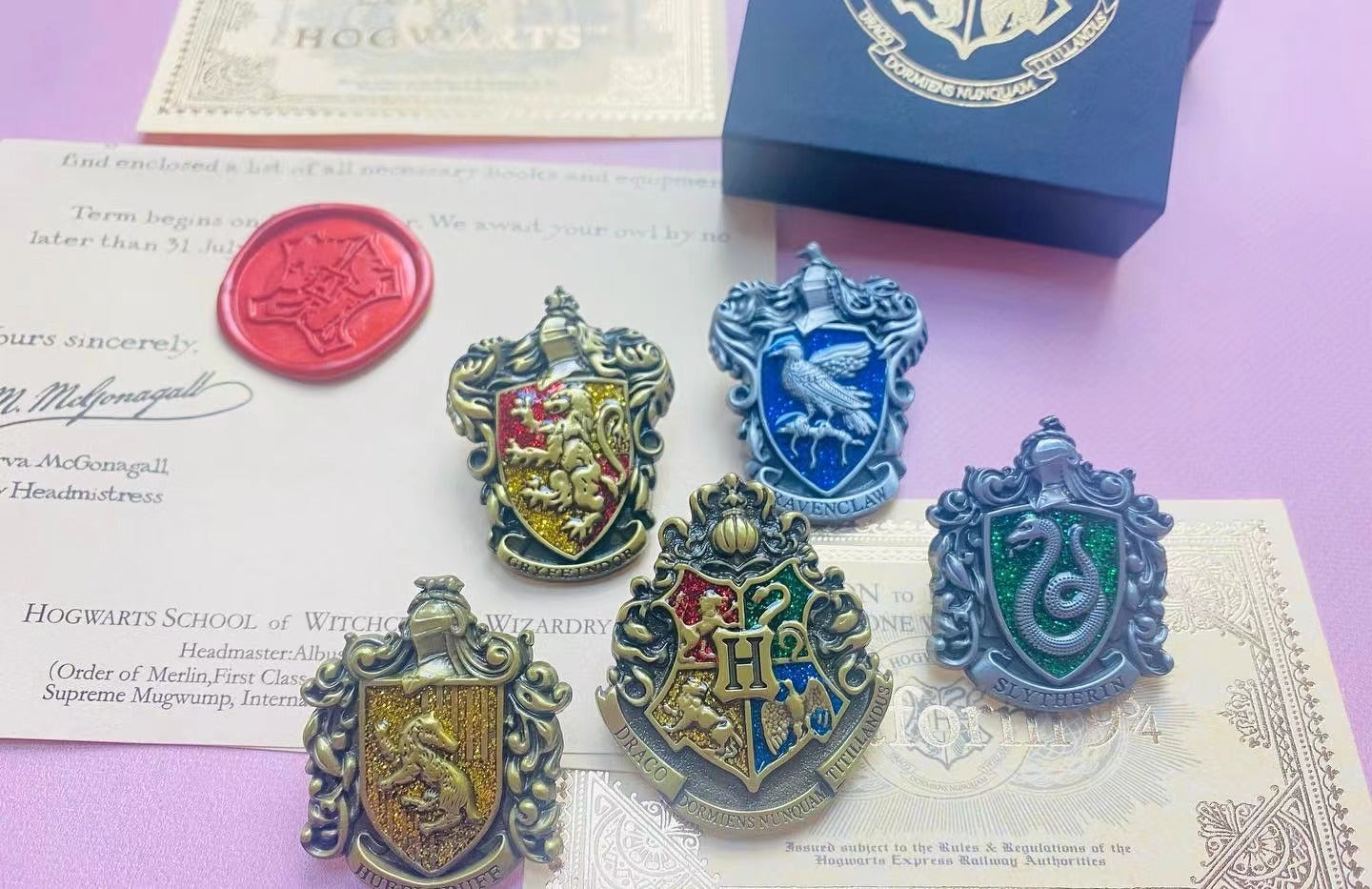 Hogwards Crest  Harry Potter Badge